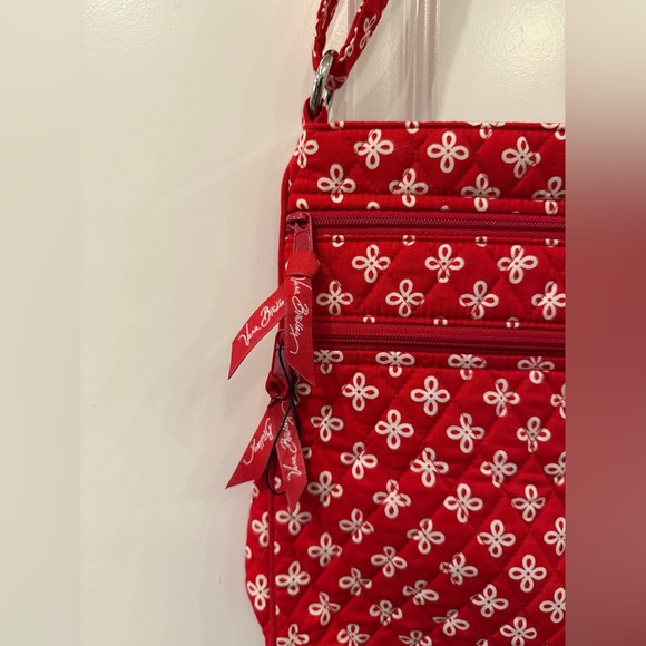 VERA BRADLEY CARDINAL WHITE MINI CONCERTO TRIPLE ZIP HIPSTER CROSSBODY BAG Purse - Picture 2 of 6